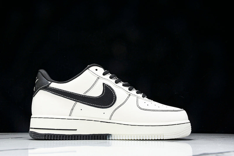 Nike Air Force 1 Low LOW BLACK LINE ON TWO-TONE BASE