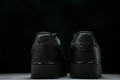 Nike Air Force 1 07 Triple Black