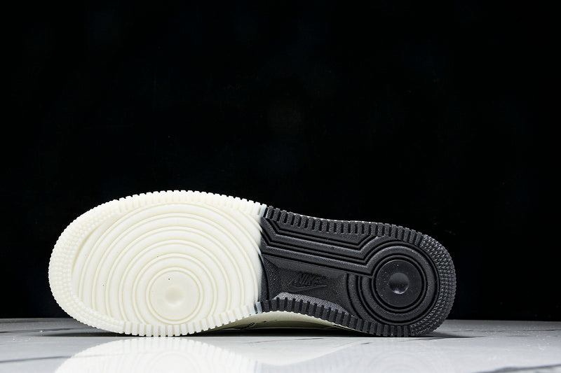 Nike Air Force 1 Low LOW BLACK LINE ON TWO-TONE BASE