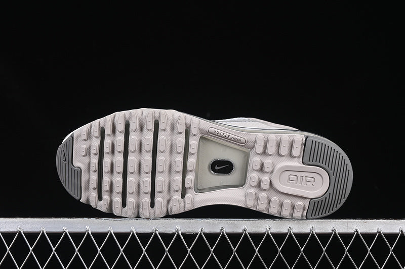 AIR MAX 2013 PHOTON DUST/LIGHT IRON ORE/SUMMIT WHITE