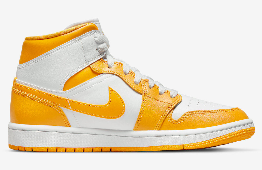 Air Jordan 1 Mid WMNS “University Gold”BQ6472-117