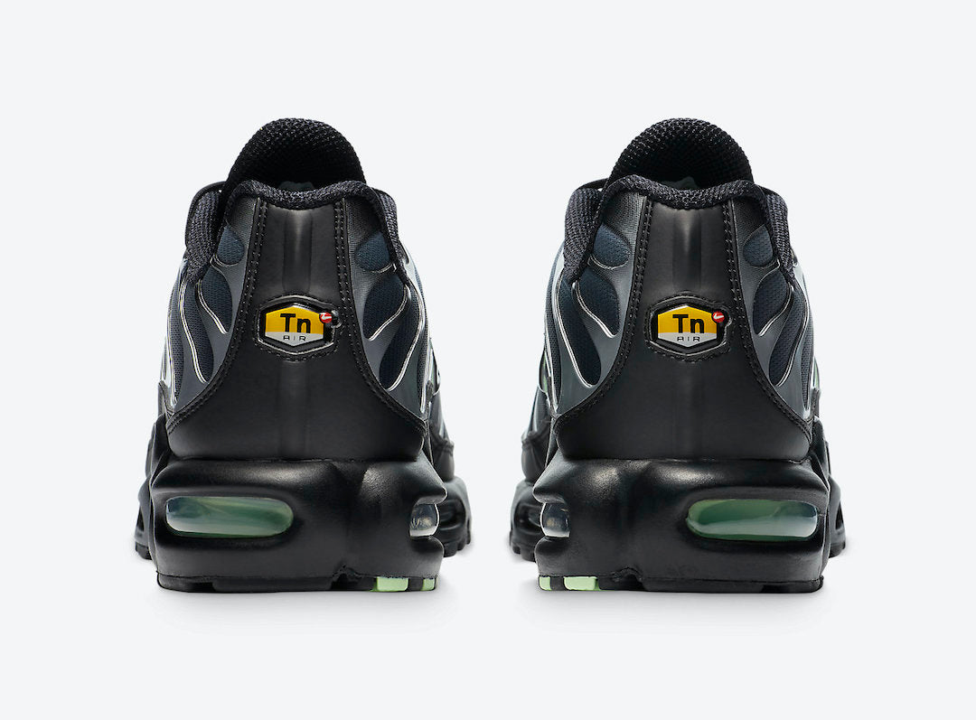 Nike tn best sale dark green